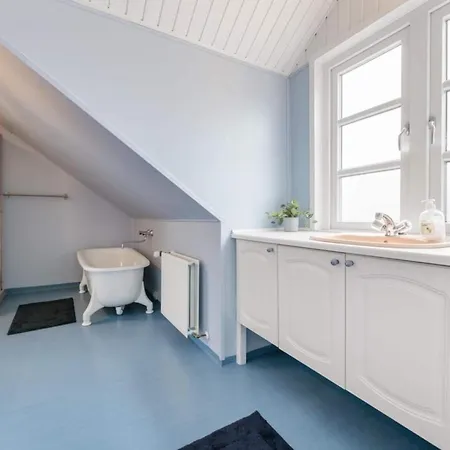 펜션 Charming Retreat In Lonstrup *